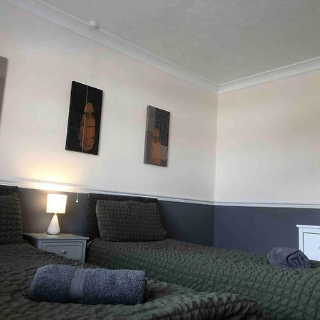 29 Comfort House 2 Bedroom Townhouse With Parking Scunthorpe Bagian luar foto