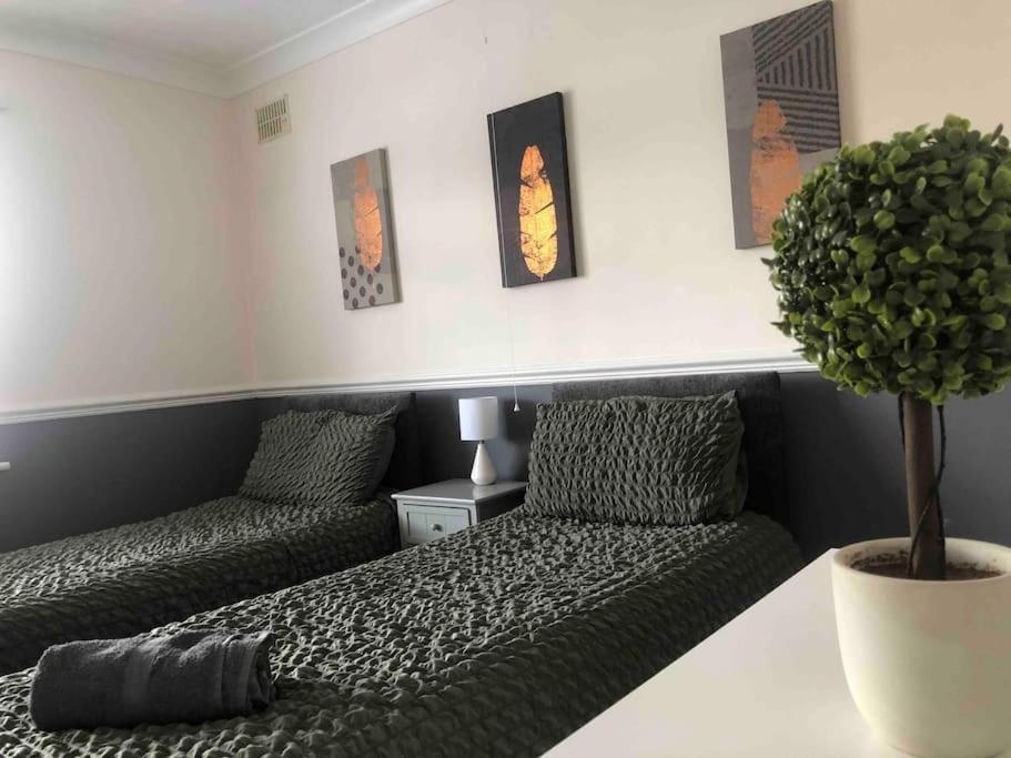 29 Comfort House 2 Bedroom Townhouse With Parking Scunthorpe Bagian luar foto