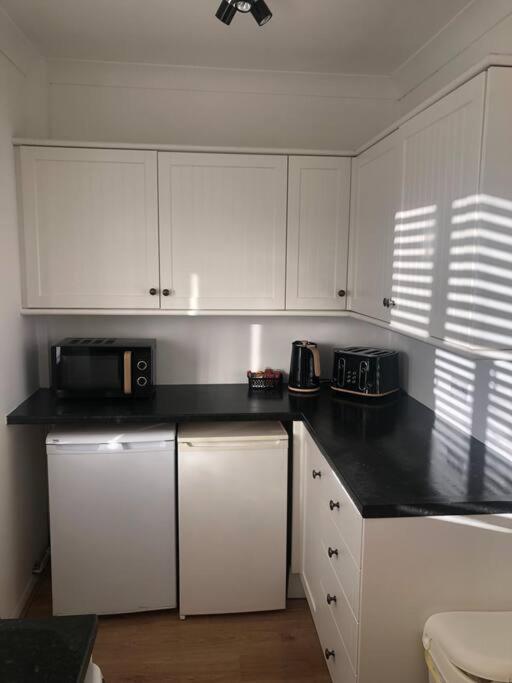 29 Comfort House 2 Bedroom Townhouse With Parking Scunthorpe Bagian luar foto